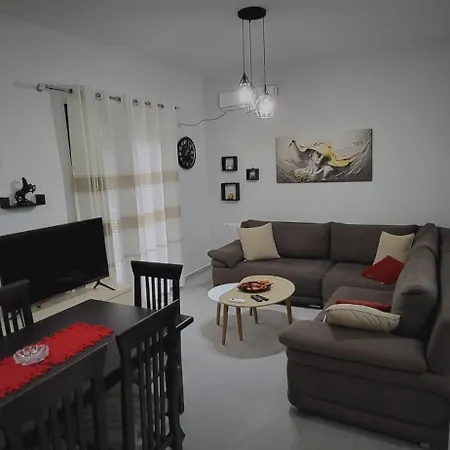 Eglent's Tourist House Penzion Sarandë