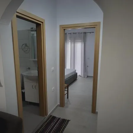 Penzion Eglent's Tourist House Sarandë